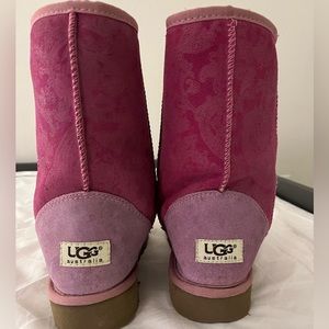 Short Purple Uggs - Womens Size 9
